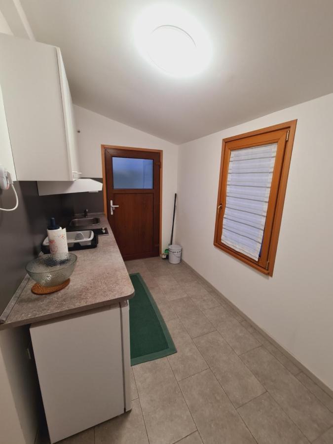 Countryside Apartment Копер Экстерьер фото